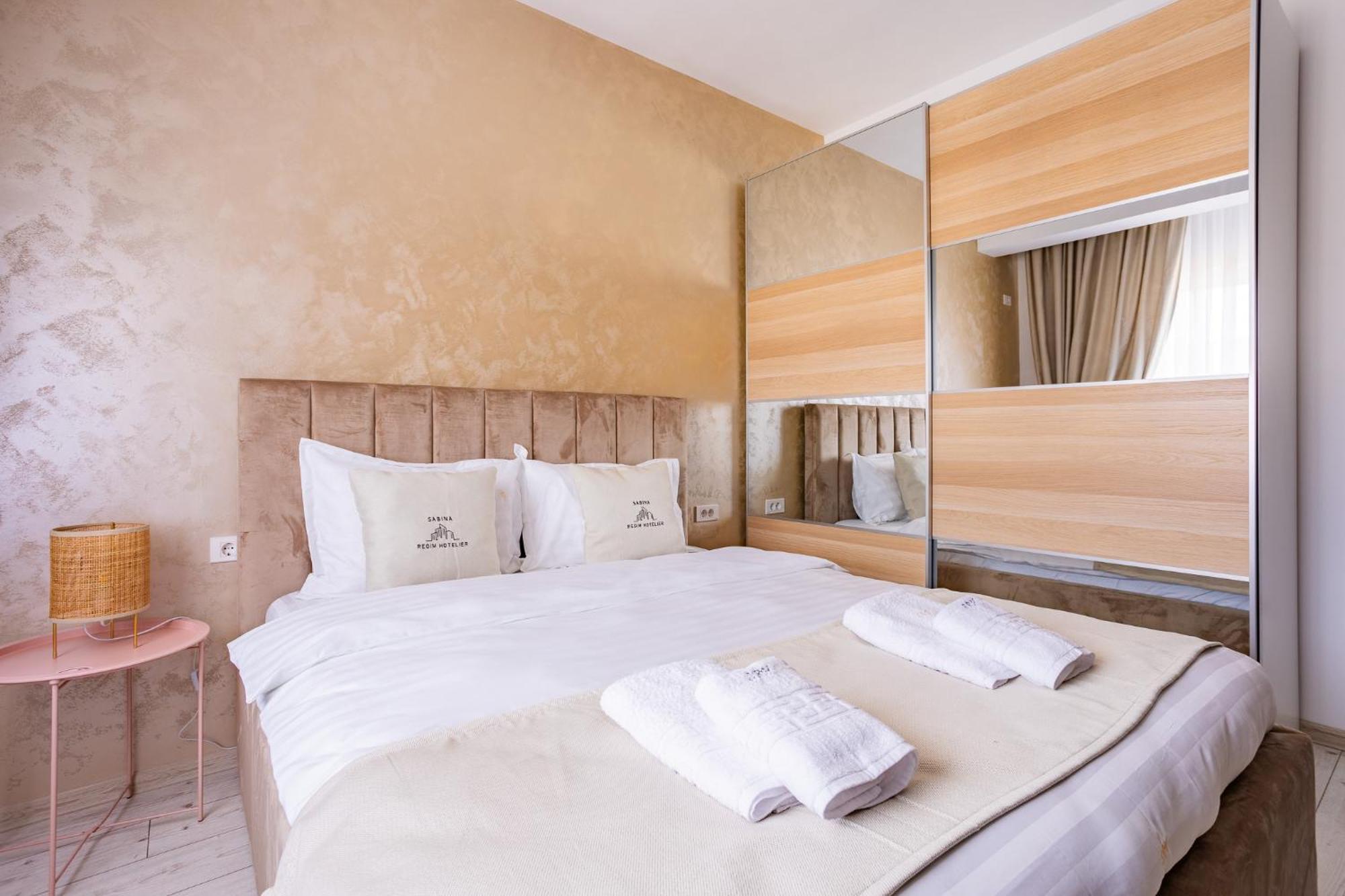 Unique Sapphire 33 Apartament *