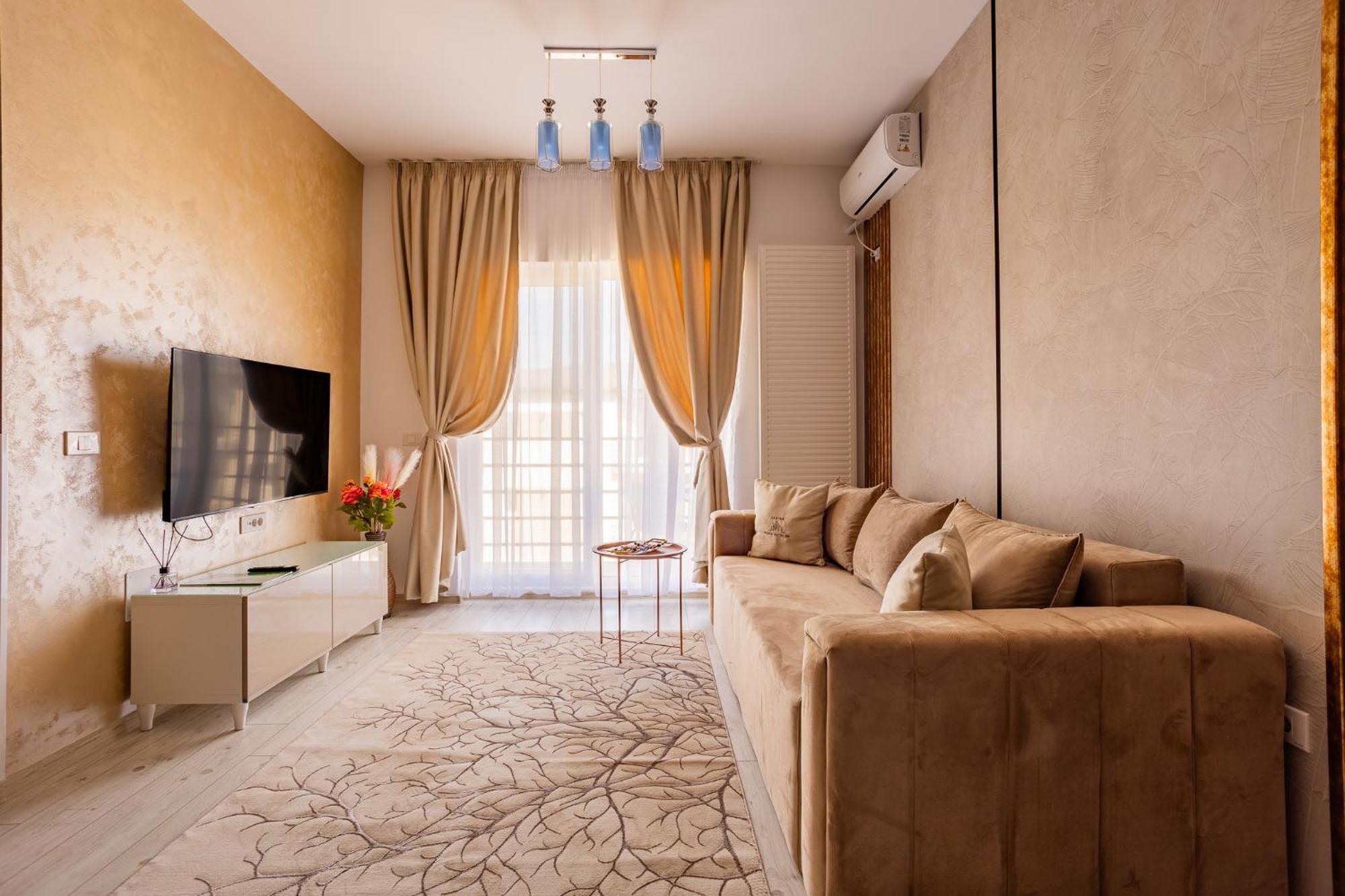 Unique Sapphire 33 Apartament *